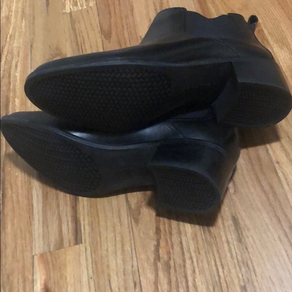 Cole Haan Corinne Chelsea Boot Black Leather Ankle Dressy Fall Chunky Gore Heel - Picture 15 of 16